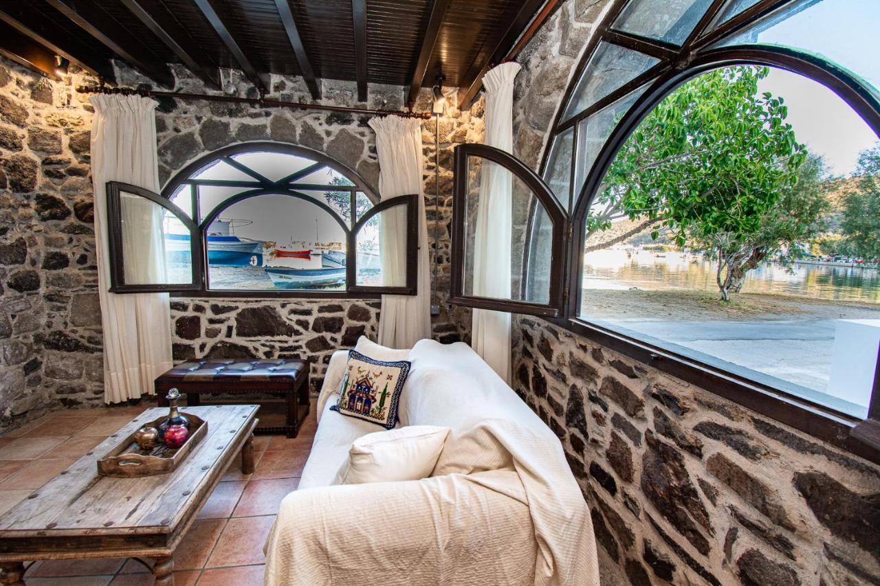 Plousiadi΄S Stone House Apartment Skála Екстериор снимка