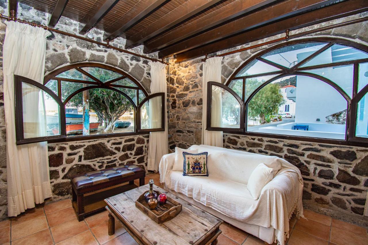 Plousiadi΄S Stone House Apartment Skála Екстериор снимка