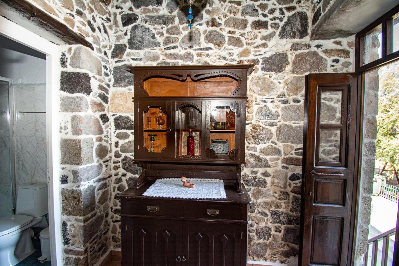 Plousiadi΄S Stone House Apartment Skála Екстериор снимка