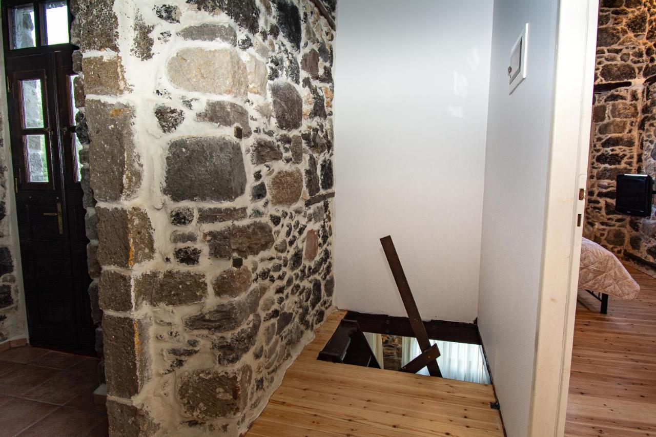 Plousiadi΄S Stone House Apartment Skála Екстериор снимка