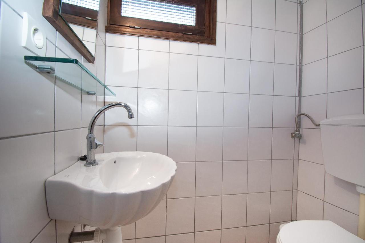 Plousiadi΄S Stone House Apartment Skála Екстериор снимка