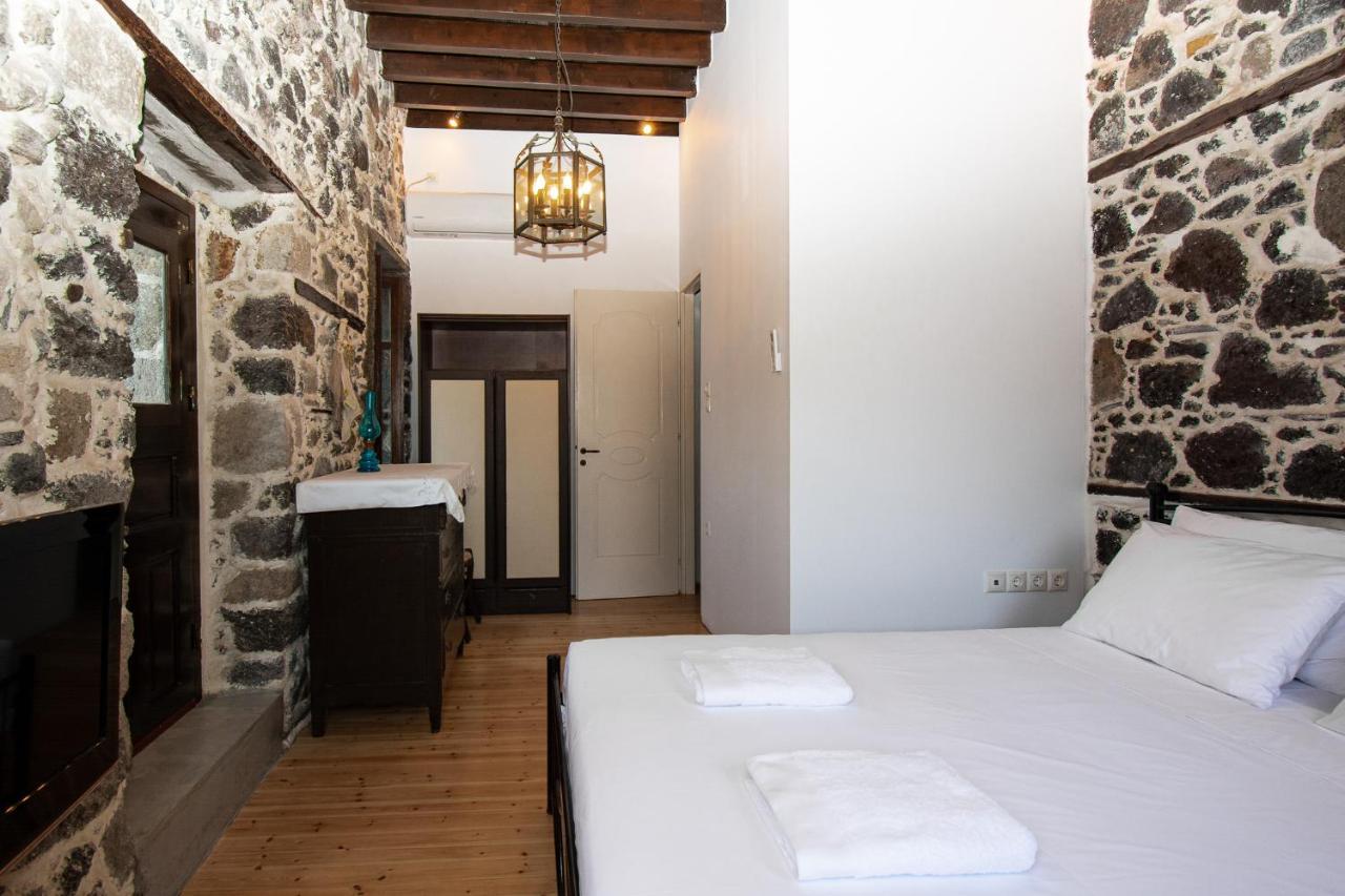 Plousiadi΄S Stone House Apartment Skála Екстериор снимка